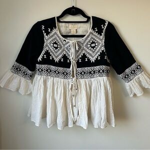 Lucy and Laurel Tribal Boho Embroidered Blouse